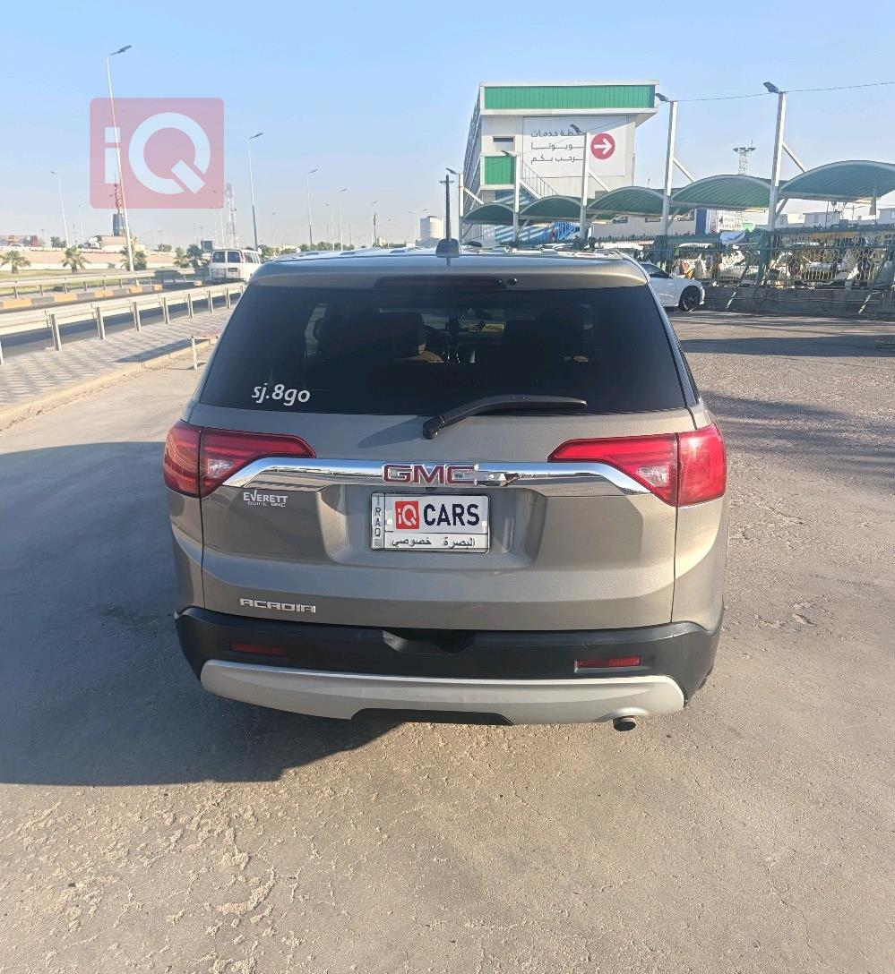 GMC Acadia